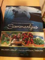 Sommarljus : sallader, grillat, kakor, drycker, tr&auml;dg&aring;rd