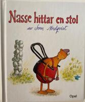 Nasse hittar en stol