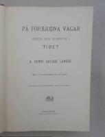 P&aring; f&ouml;rbjudna v&auml;gar. Resor och &auml;ventyr i Tibet.