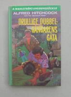 Alfred Hitchcock och Tre deckare l&ouml;ser Drullige dubbelg&aring;ngarens g&aring;ta
