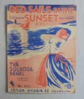 Red sails in the sunset. Tv&aring; solr&ouml;da segel.