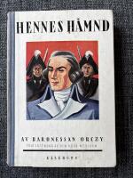 Hennes h&auml;mnd