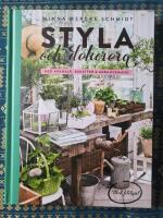 Styla och dekorera med kransar, buketter och arrangemang