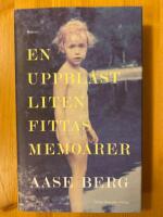En uppbl&aring;st liten fittas memoarer