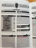 Flykt undan M&ouml;rkret - Ensama vargen - Solo&auml;ventyr 1