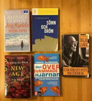 Semesterpaket - Insida - Pocket - L&auml;s och l&auml;mna - Jag flydde min oro - S&ouml;mn och dr&ouml;m - P&aring; Spaningen efter helheten, New Age, en ny folktro? - Den &ouml;versv&auml;mmade hj&auml;rnan - Etik f&ouml;r ett ny millenium