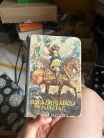 Gula brigadens hj&auml;ltar