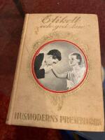 Etikett och god ton - husmoderns presentbok