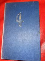 Tretusen man kvar p&aring; fj&auml;llet