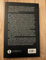 Going down to the river : en heml&ouml;s gatumusiker, en of&ouml;rgl&ouml;mlig s&aring;ng och m&ouml;tet som f&ouml;rvandlade ett liv