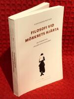 Filosofi vid m&ouml;rkrets hj&auml;rta : Wittgenstein, Frazer och vildarna