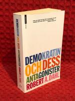 Demokratin o dess antagonister
