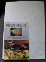 Akvariefiskar - s&ouml;tvattensakvariets vanligaste arter illustrerade i f&auml;rg
