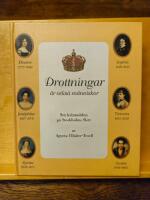 Drottningar &auml;r ocks&aring; m&auml;nniskor : [sex kvinno&ouml;den p&aring; Stockholms slott]