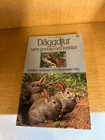 D&auml;ggdjur samt groddjur och kr&auml;ldjur : Europas vanligaste arter illustrerade i f&auml;rg