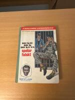 Dickie Dick Dickens spelar falskt 