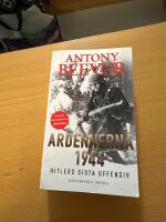 Ardennerna 1944 : Hitlers sista offensiv