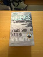 Svart som natten ; Vita n&auml;tter