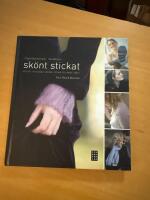 Sk&ouml;nt stickat