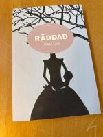 R&auml;ddad : interi&ouml;r i tv&auml;nne akter