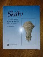 Sk&auml;lv : en g&aring;rd och ett g&aring;rdsgravf&auml;lt fr&aring;n &auml;ldre j&auml;rn&aring;lder