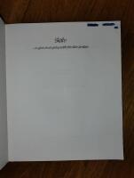 Sk&auml;lv : en g&aring;rd och ett g&aring;rdsgravf&auml;lt fr&aring;n &auml;ldre j&auml;rn&aring;lder