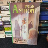 Skuggornas hus : [roman]