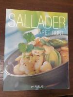 Sallader &aring;ret runt