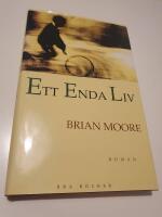 Ett enda liv : [roman]