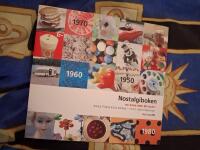 Nostalgiboken : minnen, beskrivningar, lekar och recept fr&aring;n 1950-, 1960-, 1970- och 1980-talen