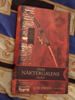 &Ouml;ver n&auml;ktergalens golv