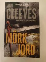 M&ouml;rk jord