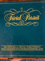 Trivial pursuit : den officiella Trivial pursuit-boken