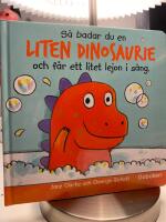 S&aring; badar du en liten dinosaur