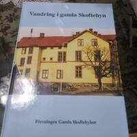 Snickra sj&auml;lv till hemmet & tr&auml;dg&aring;rden