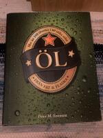 &Ouml;l fr&aring;n fat & flaska : mer &auml;n 350 sorter i 60 olika stilar