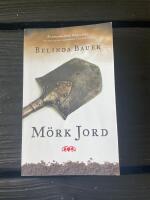 M&ouml;rk jord
