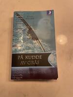 P&aring; kudde av gr&auml;s