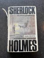 Sherlock Holmes : tolv sp&auml;nnande ber&auml;ttelser