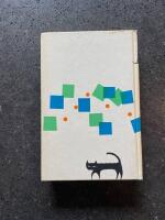 Katt bland hermelinerna