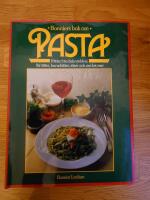 Pasta : fr&aring;n hela v&auml;rlden: soppor, f&ouml;rr&auml;tter, grat&auml;nger, s&aring;ser, hemlagad pasta och mycket mer : den stora bildkokboken med de b&auml;sta recepten