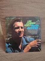WAYLON JENNINGS - LOVE OF THE COMMON PEOPLE