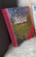 Grottbj&ouml;rnens folk - [roman]