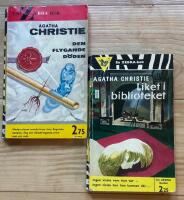 2 X Agatha Christie : Liket i biblioteket + Den flygande d&ouml;den  