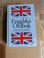 Prismas engelska ordbok : engelsk-svensk, svensk-engelsk : [ca 140000 uppslagsord och fraser]