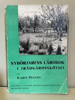 Nyb&ouml;rjarens l&auml;robok i tr&auml;dg&aring;rdssk&ouml;tsel 