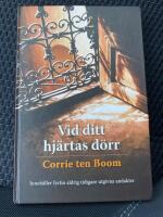 Vid ditt hj&auml;rtas d&ouml;rr : 40 aldrig tidigare pulicerade andakter