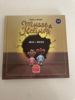 Musse & Helium H&aring;let i V&auml;ggen