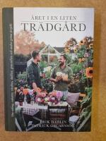 &Aring;ret i en liten tr&auml;dg&aring;rd