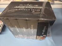 The Twilight Saga Deluxe Hardcover Collection
